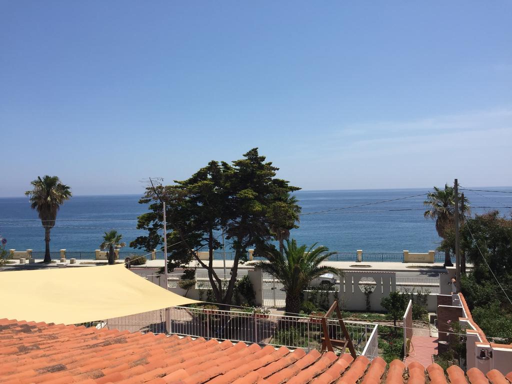 B&B Villa Sul Mare Bed & Breakfast